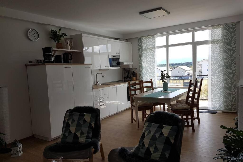 Living Home, Apartament Cu Doua Dormitoare Si Doua Bai Cisnadie Ngoại thất bức ảnh